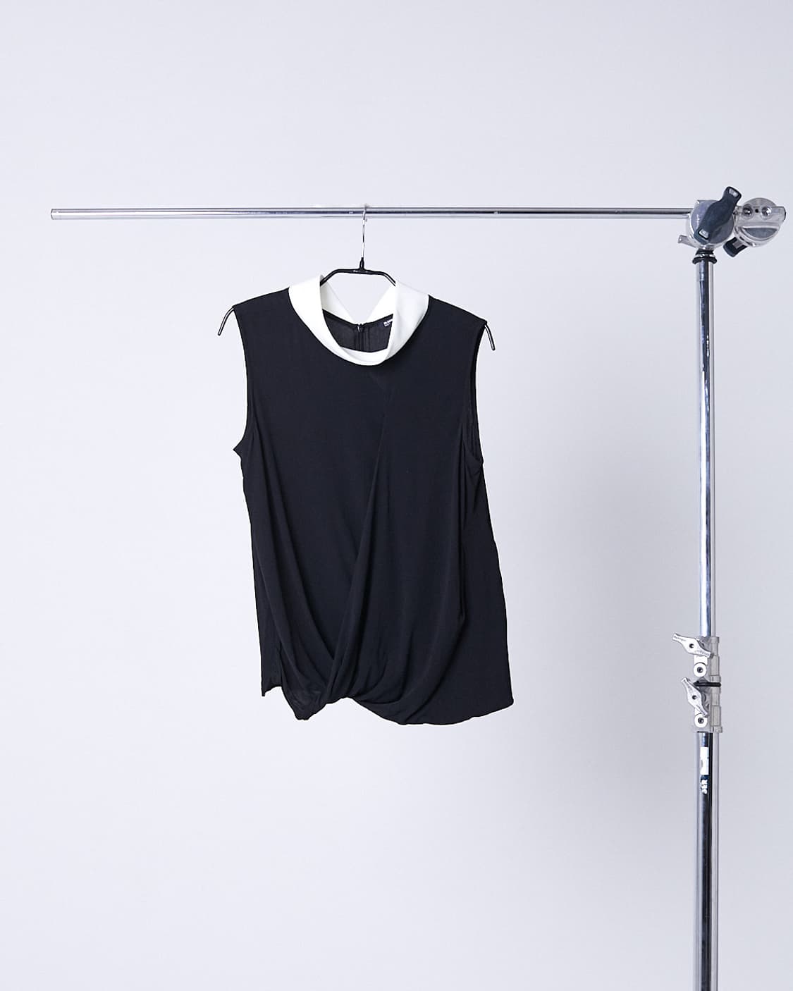 Cowl Neck Draping Sleeveless 상품이미지2