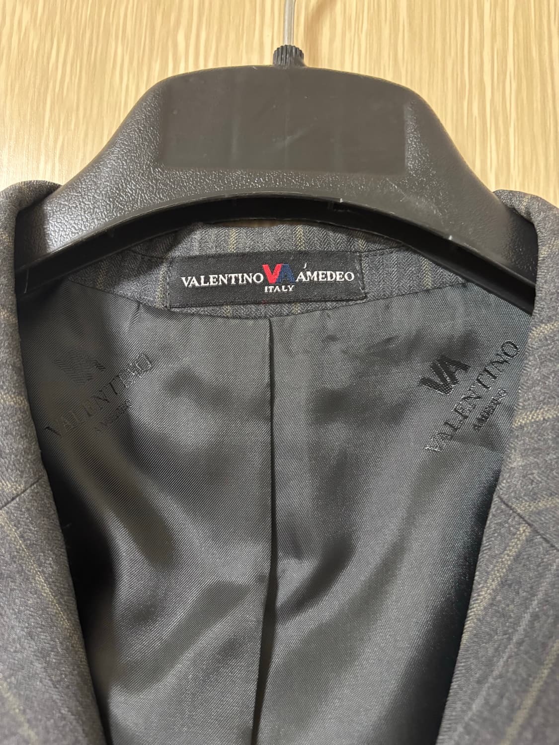 VALENTINO 발렌티노 스트라이프 정장 셋트 상품이미지3