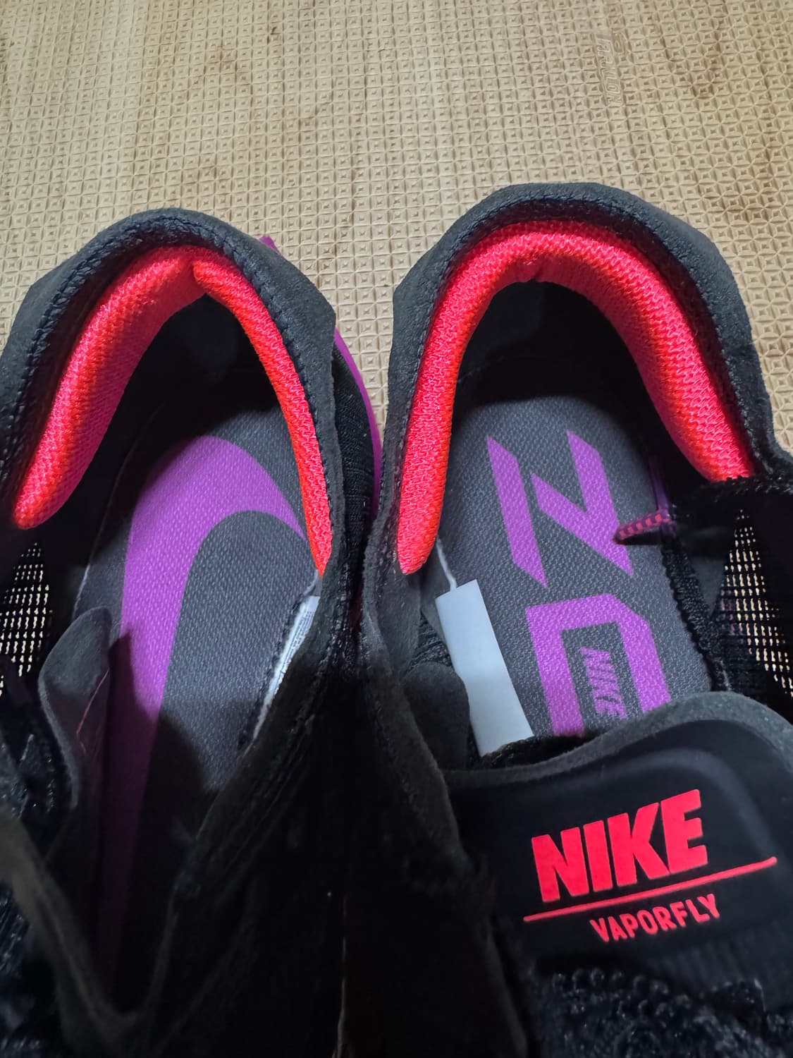 295 나이키 줌X 베이퍼플라이 넥스트%2 블랙 플래시 크림슨 상품이미지6
