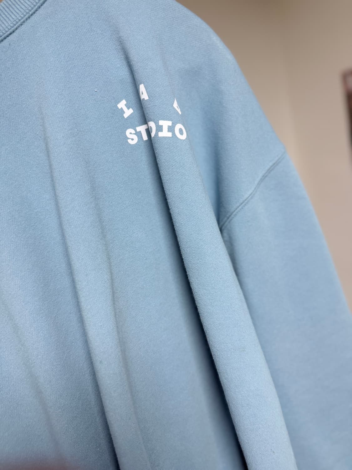 아이앱스튜디오 스카이블루 맨투맨 상품이미지3