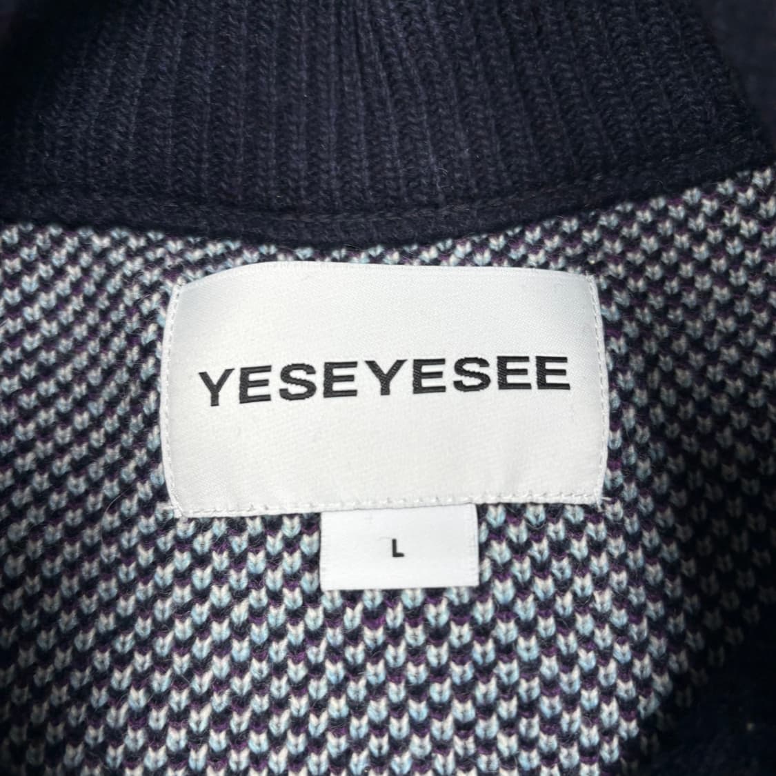 예스이이씨 네이비컬러 다이스 니트 집업 상품이미지5