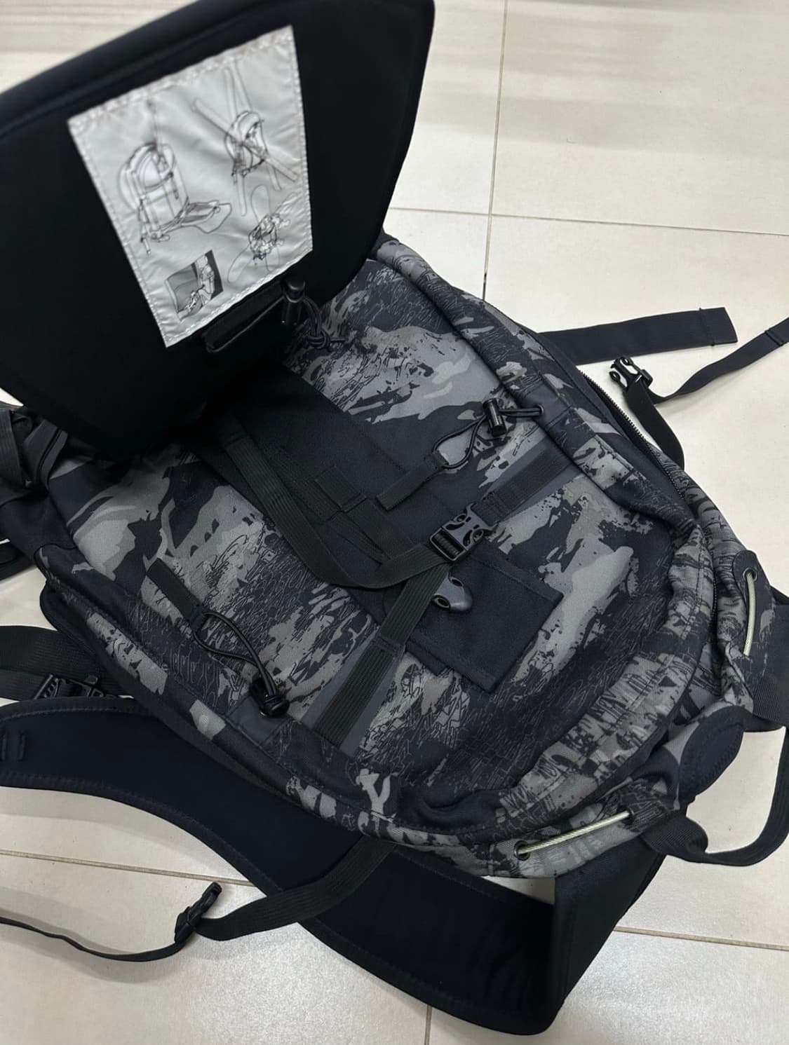 오클리 카모 백팩 상품이미지4