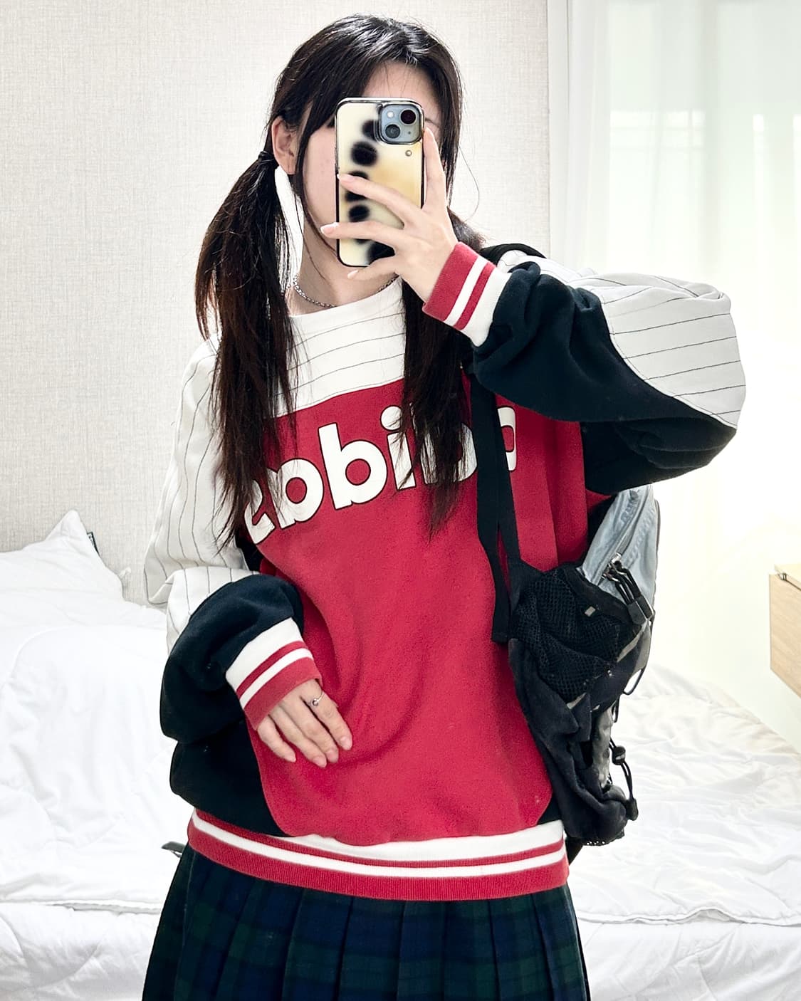 아디다스 니고 블락드 레드 맨투맨 상품이미지2