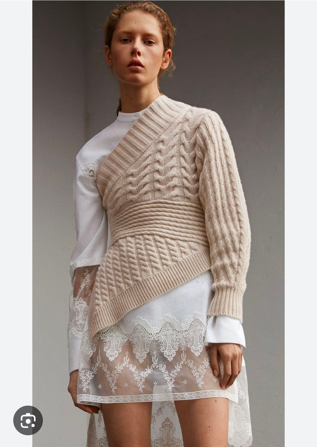 버버리 캐시미어 아이보리 비대칭 원숄더 니트 스웨터 M 상품이미지1