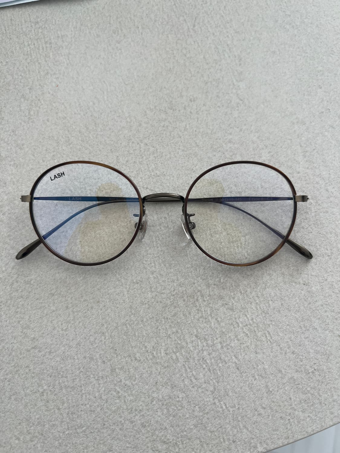 래쉬 티타늄 안경테 팝니다 상품이미지1