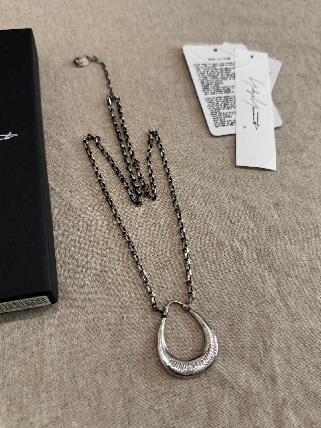 요지야마모토 아이홀더 실버 목걸이 상품이미지4