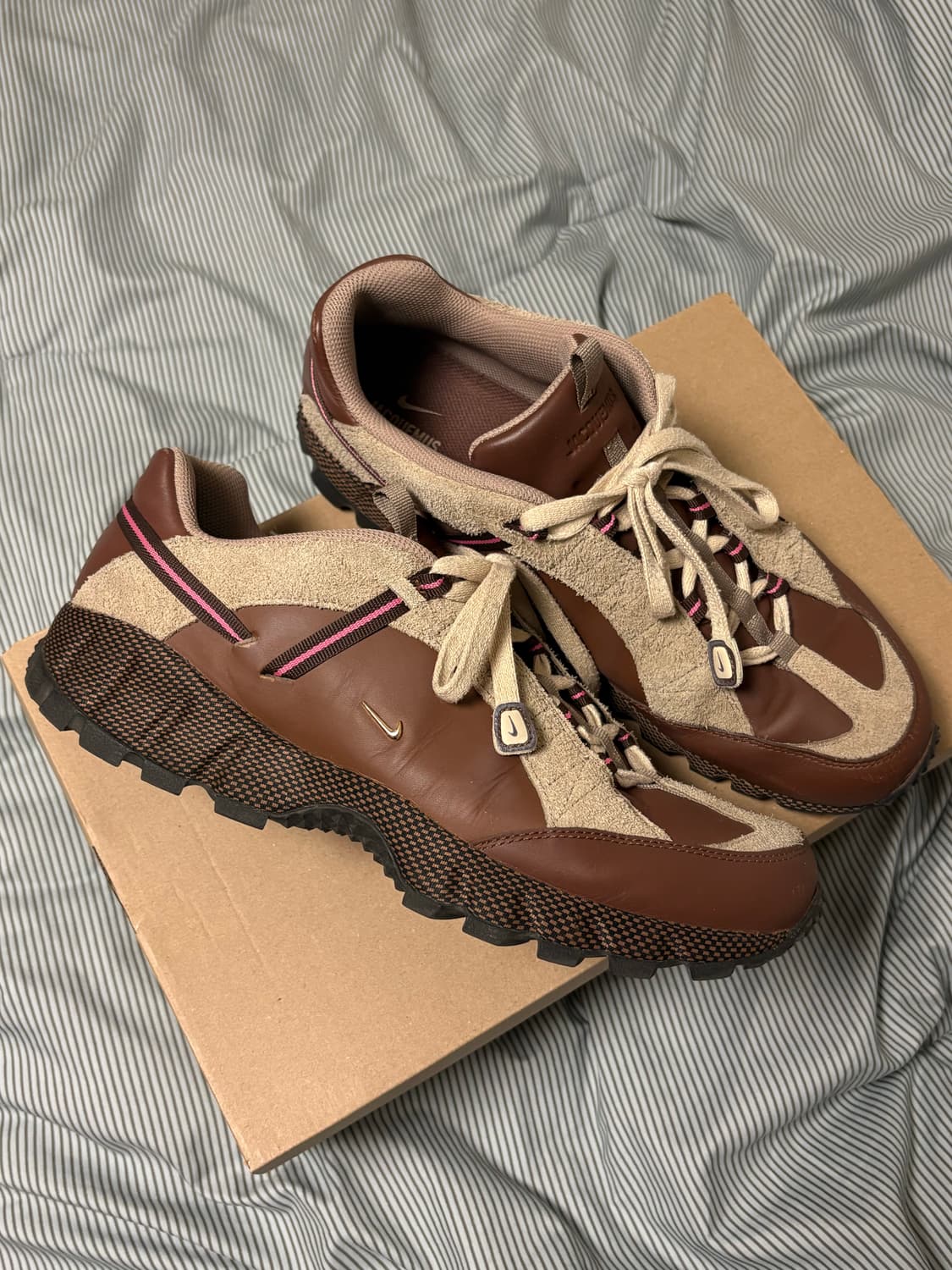 나이키 자크뮈스 휴마라 우먼즈300 맨즈290 상품이미지1