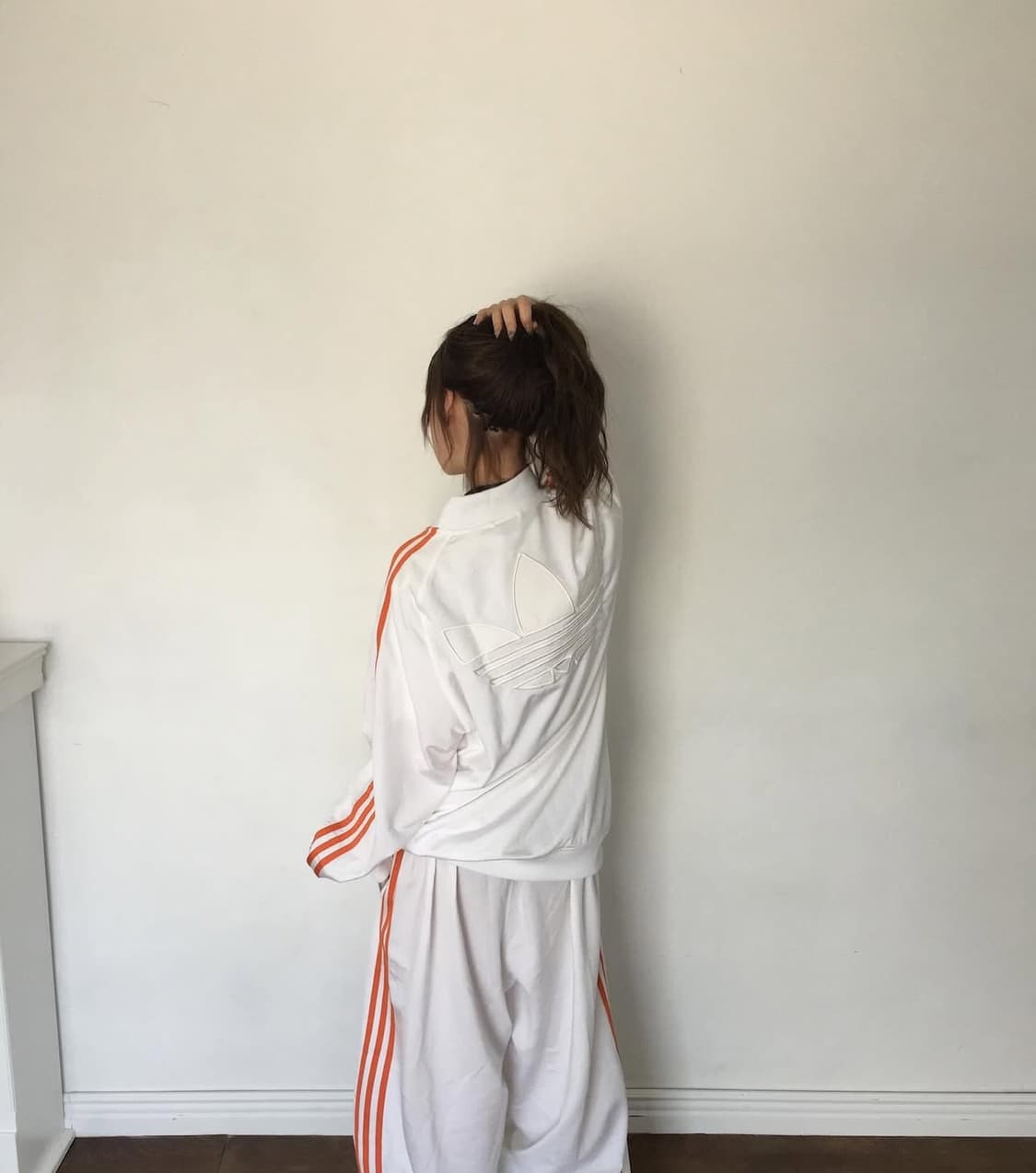 아디다스 구파이어버드 빅로고 화이트/오렌지 흰주 구파 져지 XL 상품이미지2