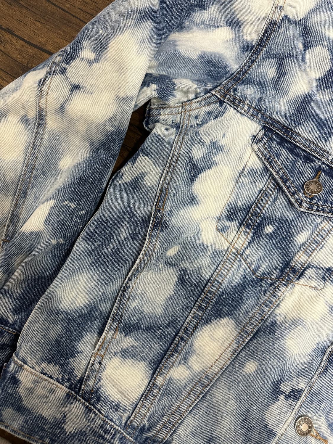 원오어투 Oneortwo 블리치 데님 구름워싱 자켓 105-110사이즈 상품이미지3