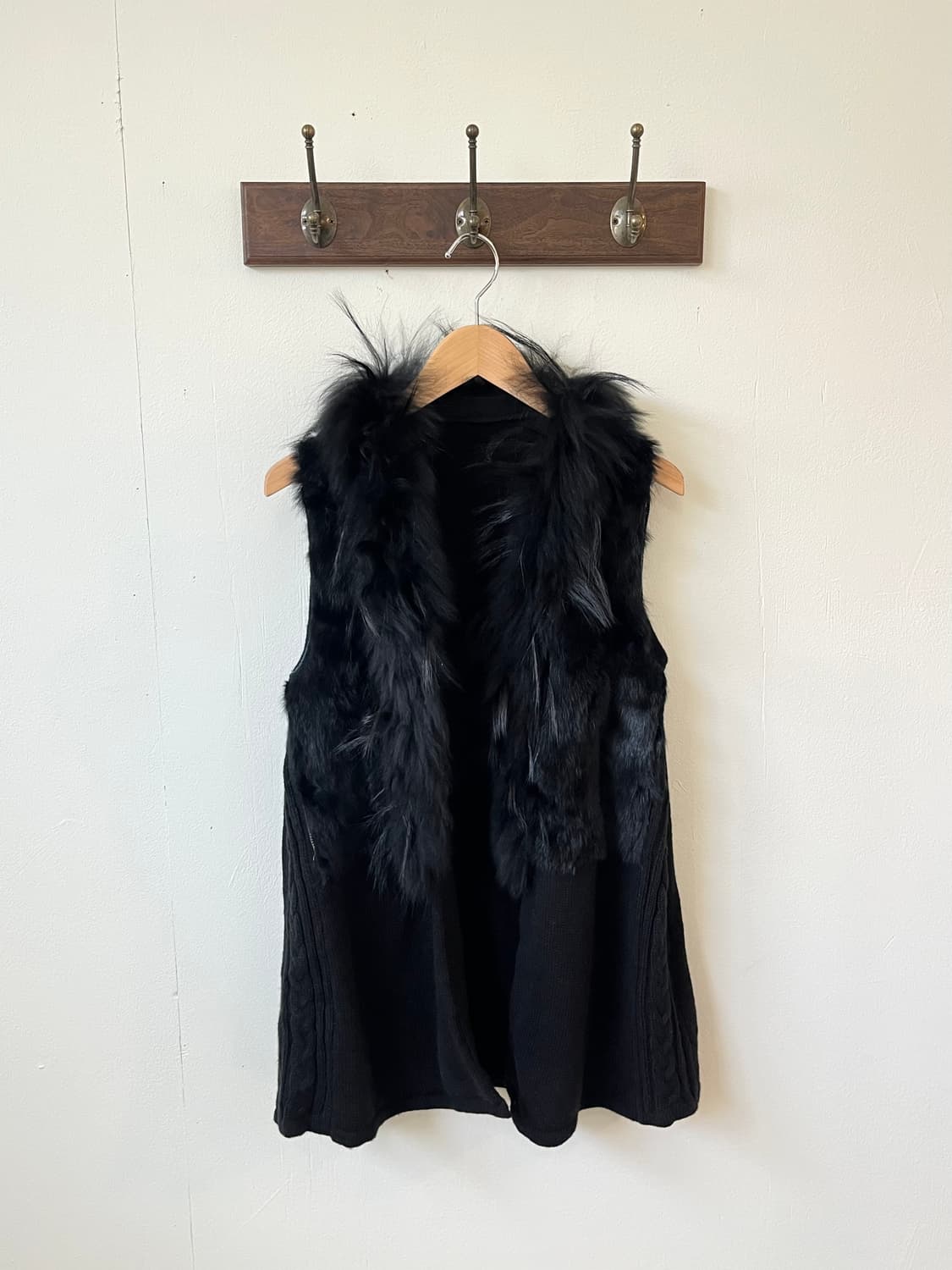 GYESSO 라쿤 퍼 베스트 자켓  상품이미지2