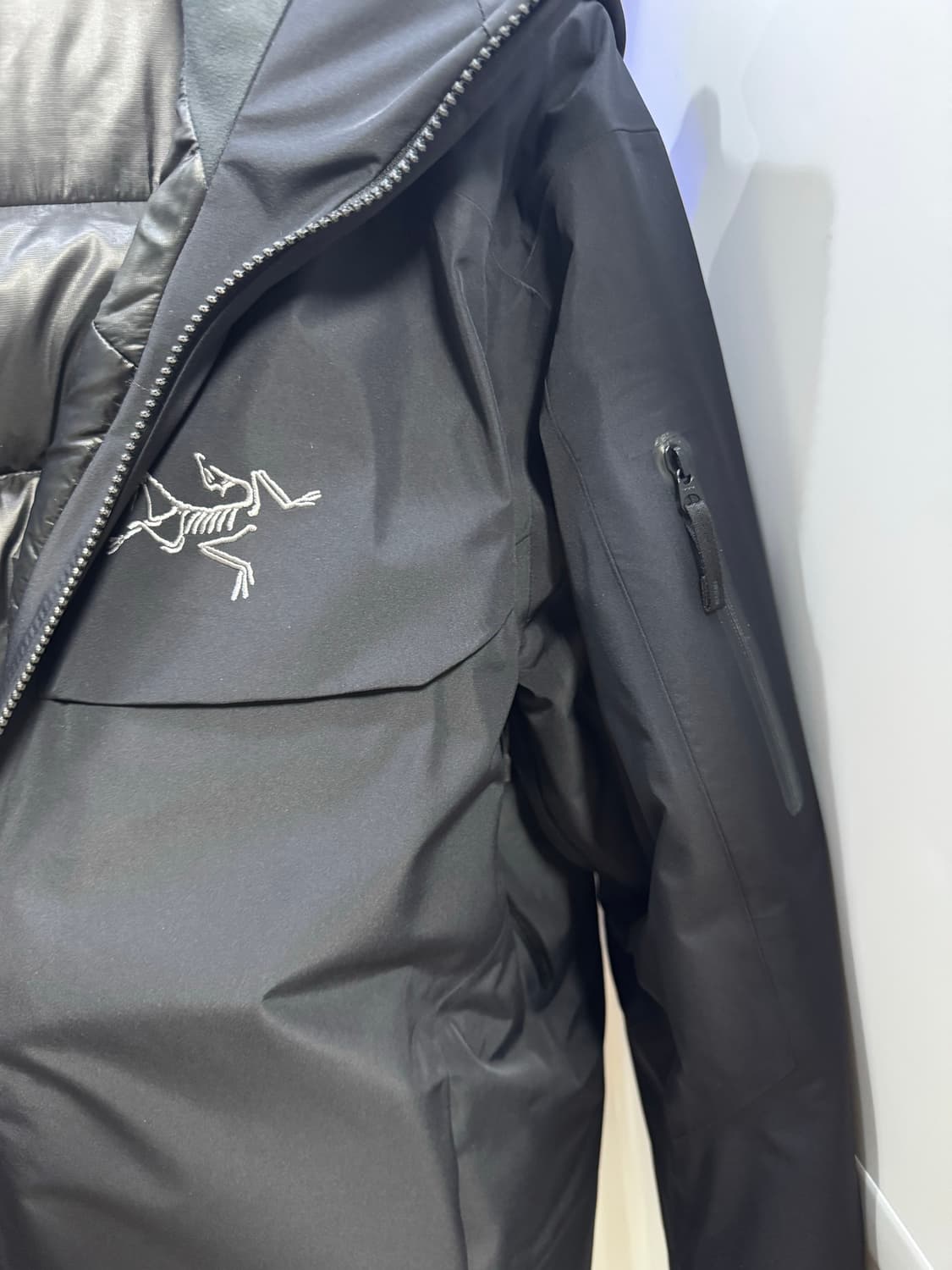 아크테릭스 마카이 패딩 L 상품이미지2