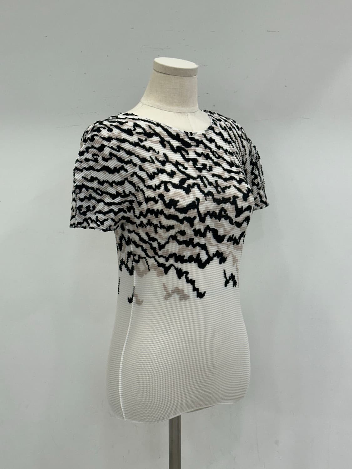 이세이미야케 me 반팔 가디건 set 상품이미지5