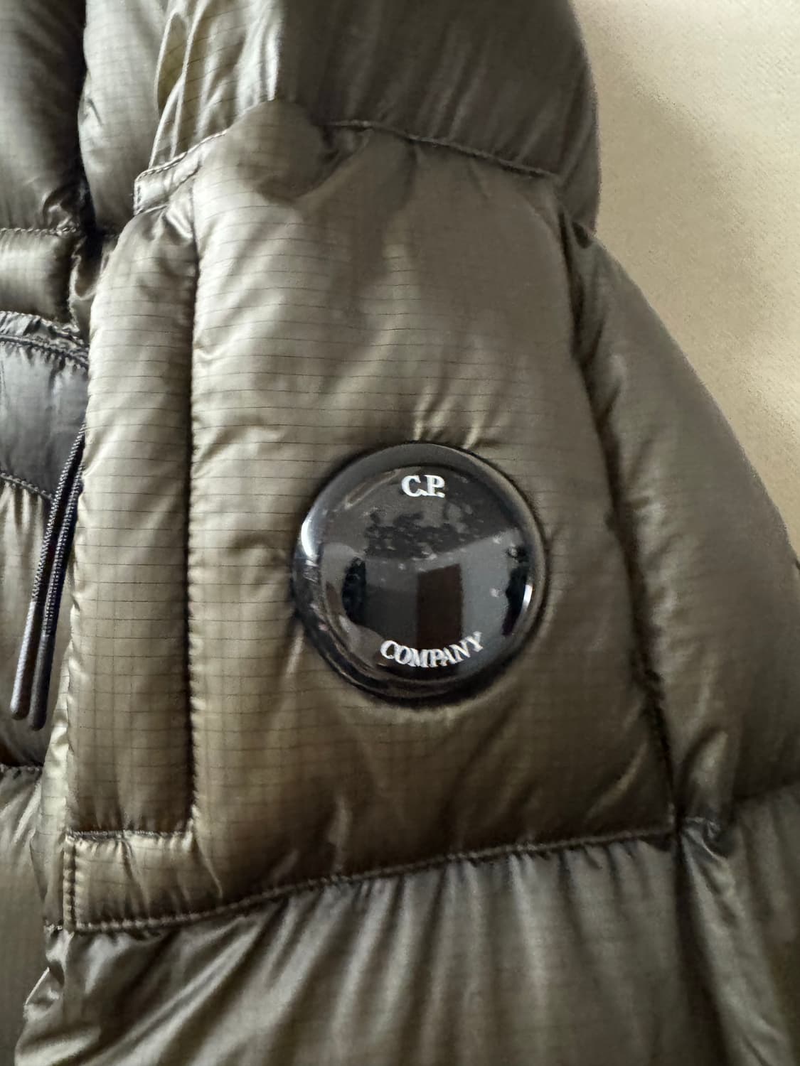CP컴퍼니 DD쉘 미드패딩 올리브 상품이미지4