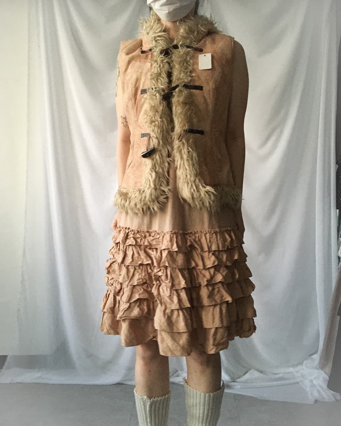 Duffle button fake fur layer hood vest 상품이미지1