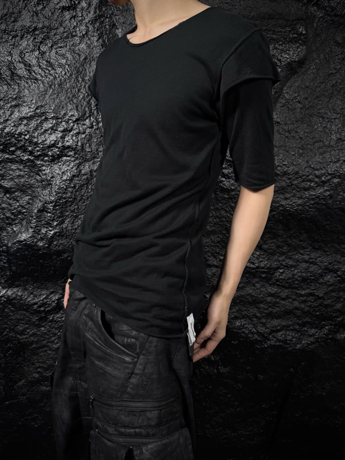 ATTACHMENT Layered Cut-out 3/4 T Shirt 상품이미지1