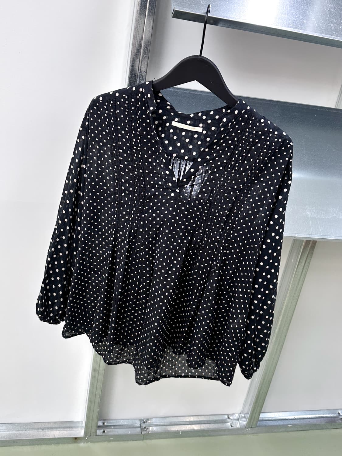 black dot pleats blouse 상품이미지1