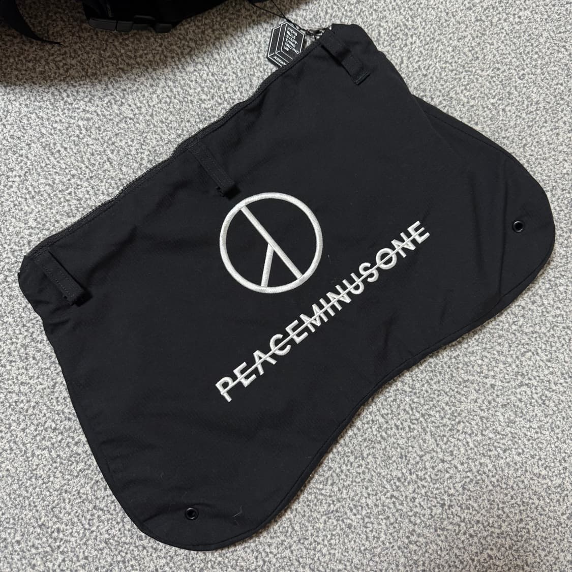 [정가 29만원 새상품] 나이키 피스마이너스원 카고팬츠 M 상품이미지7