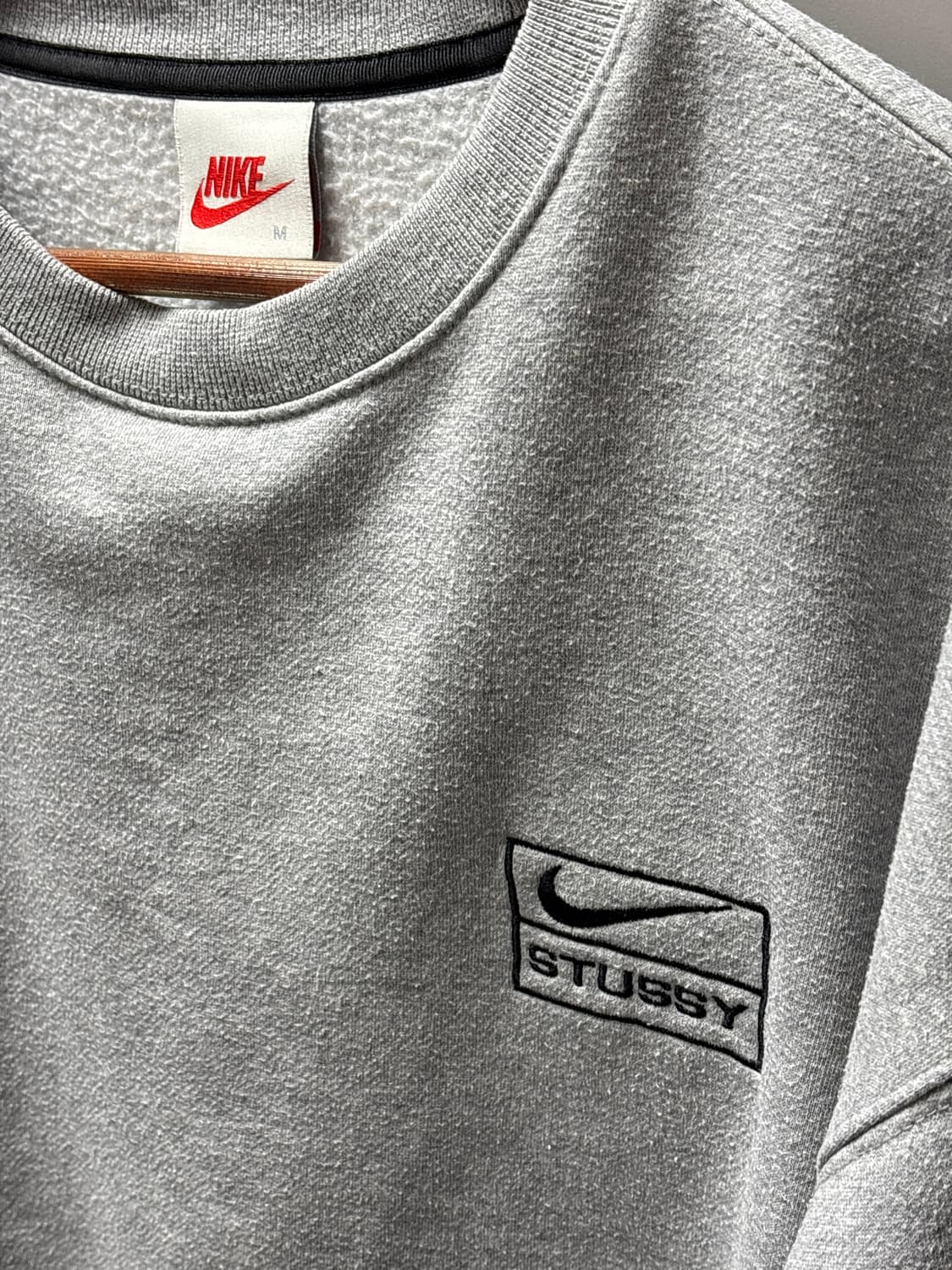 스투시 그레이 맨투맨/스웻셔츠 M 상품이미지3