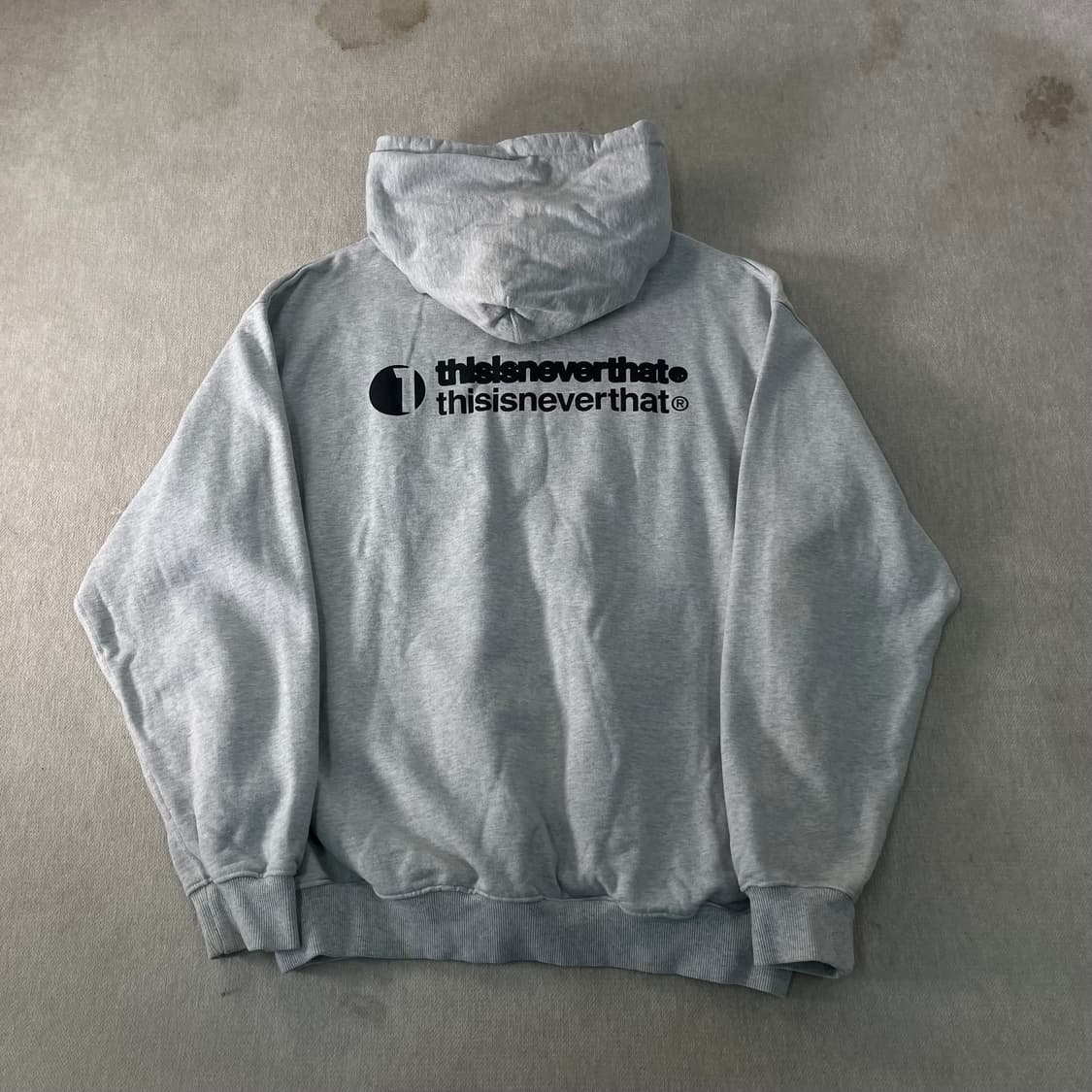 105 디스이즈네버댓 백로고 그레이 코튼 후드티 상품이미지1