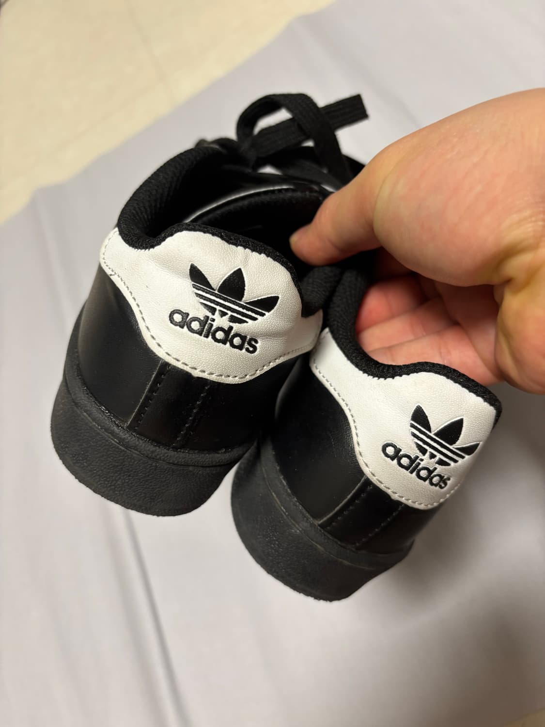 아디다스 슈퍼스타 검흰 230 상품이미지3