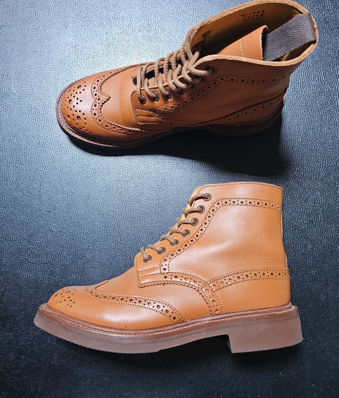 4 4 230 235 트리커즈 스토우 비브람 검라이트 경량 컨트리 부츠 상품이미지1