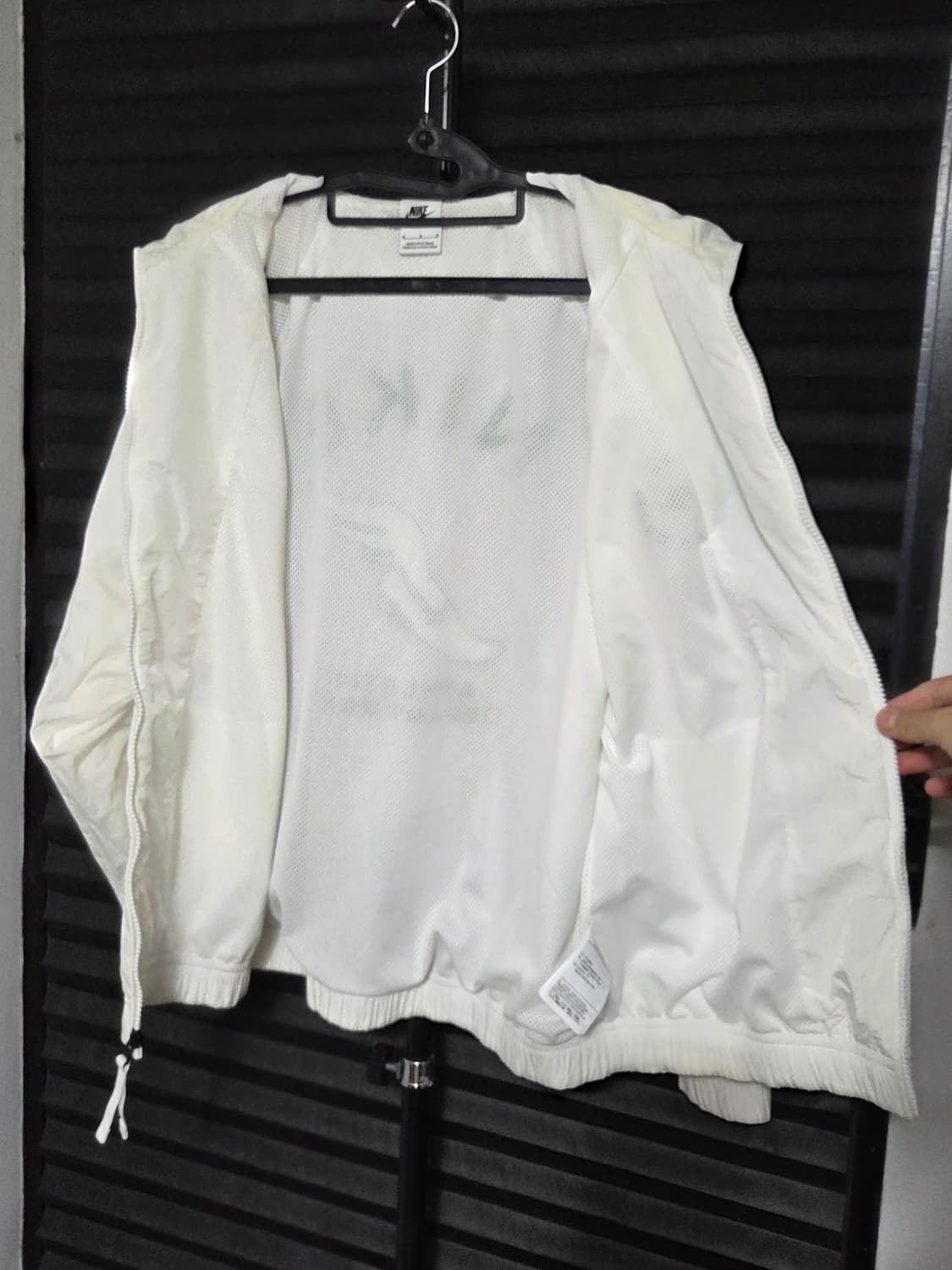 [나이키] 애슬레틱 바람막이 자켓 판매합니다. 상품이미지5