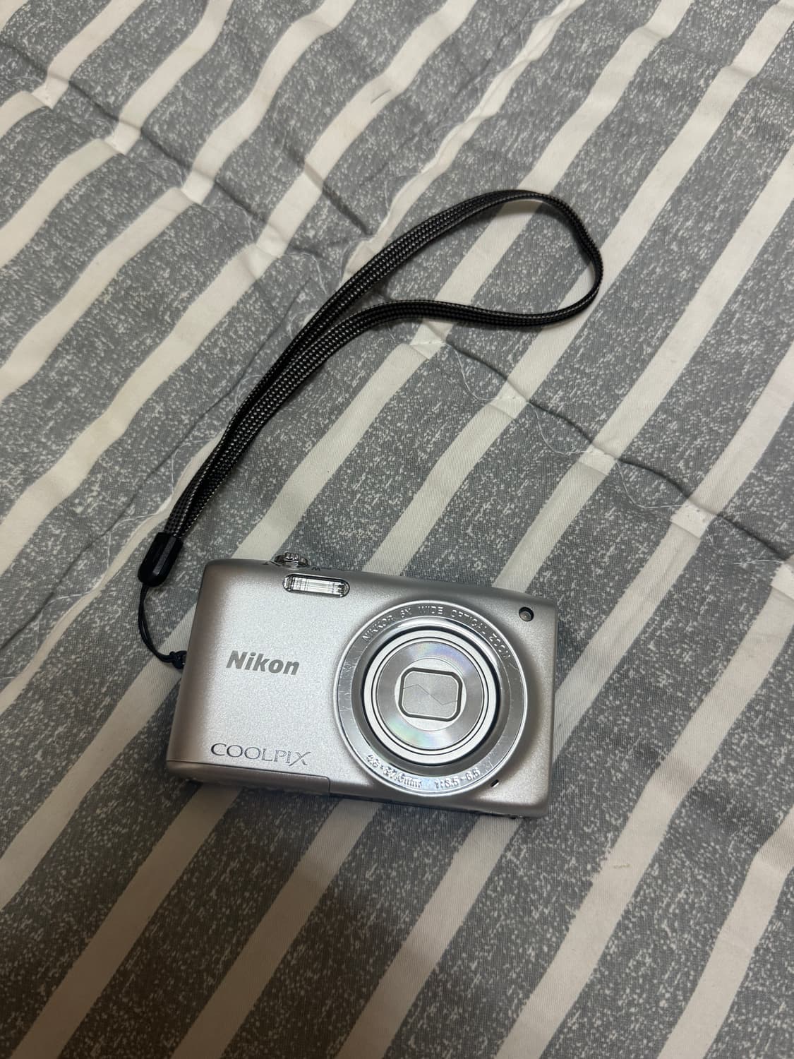[국내 유일 매물] NIKON 니콘 쿨픽스 coolpix S2700 상품이미지1