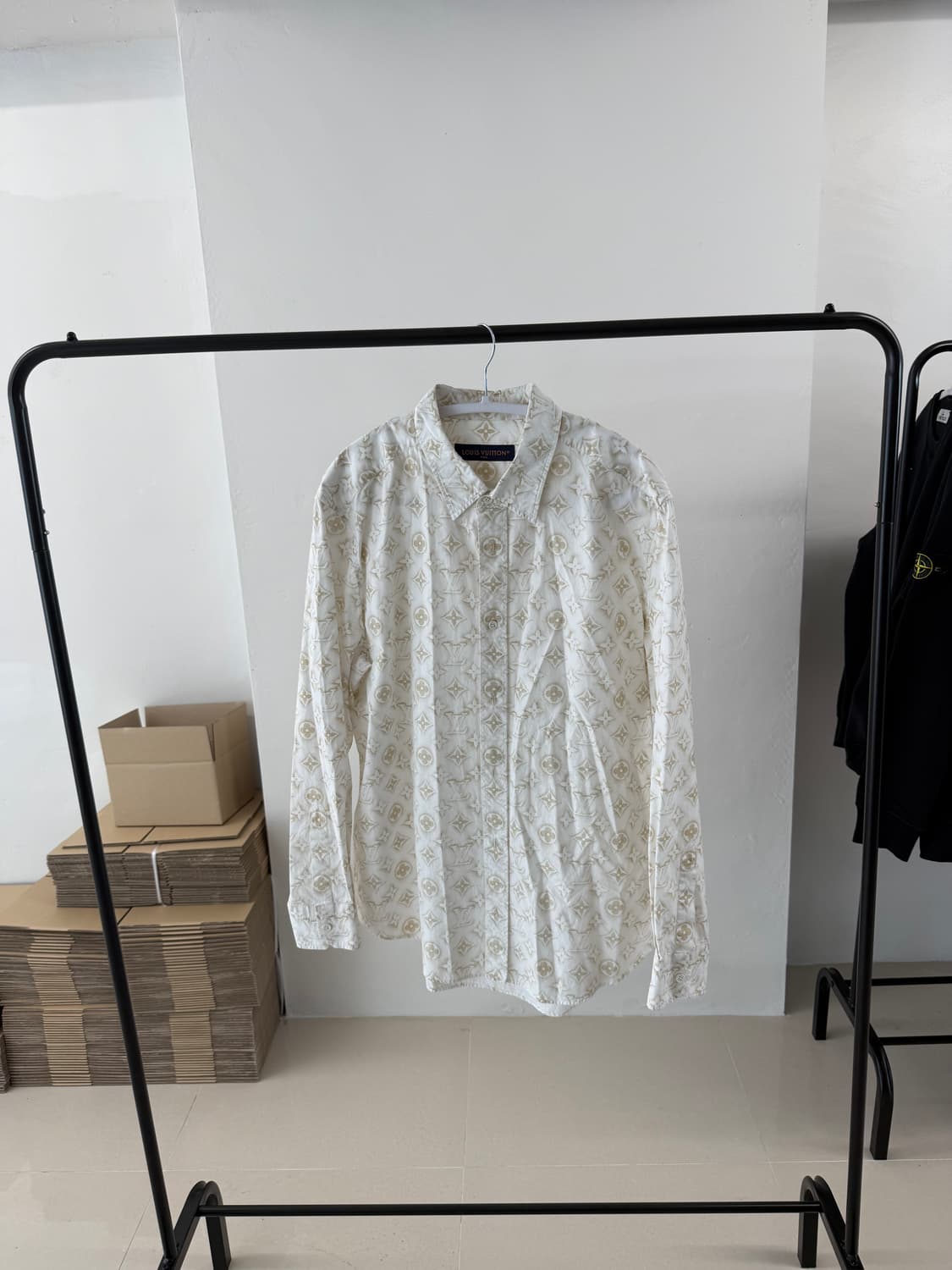 (2XL) 루이비통 샌드 모노그램 셔츠 화이트 상품이미지1