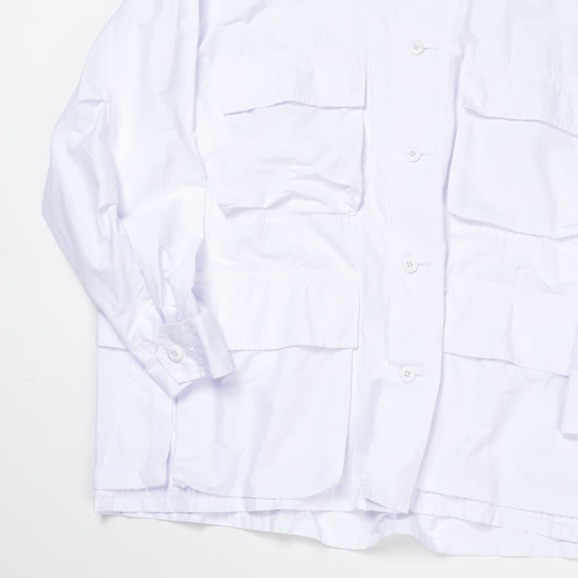 빔즈 멀티포켓 화이트 셔츠 자켓   상품이미지2