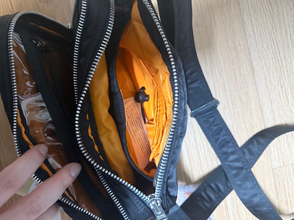 포터 탱커 숄더백  스몰 블랙 상품이미지6