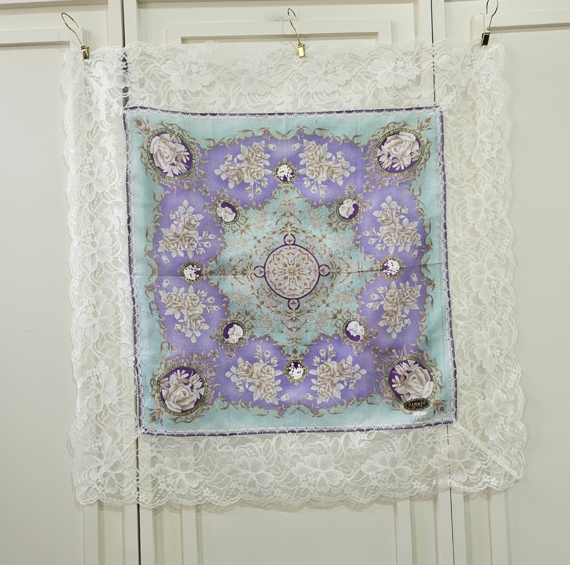 카메오(CAMEO) 레이스 프레임 플라워 스카프 상품이미지1