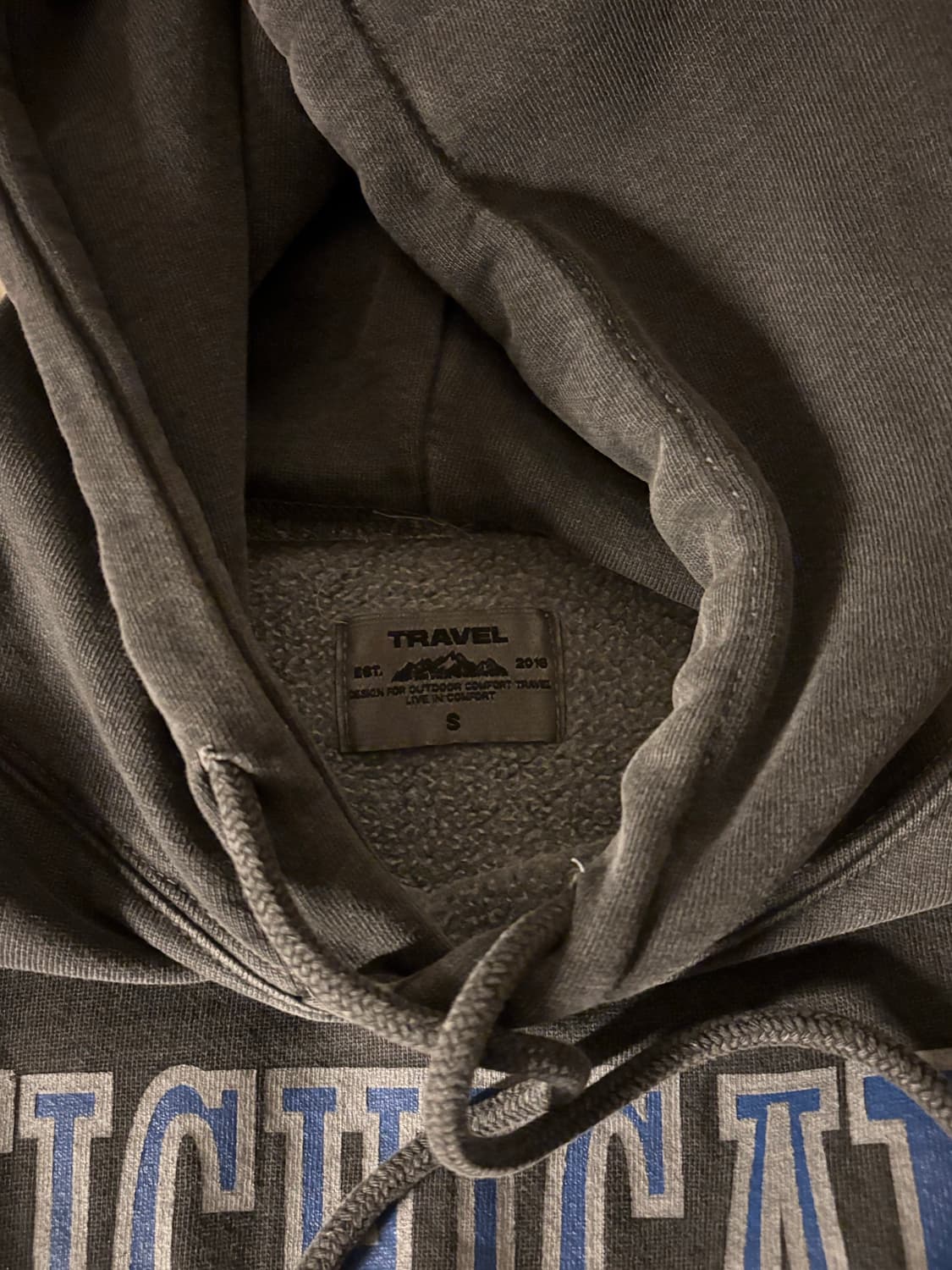 트래블 차콜 후드티 상품이미지2