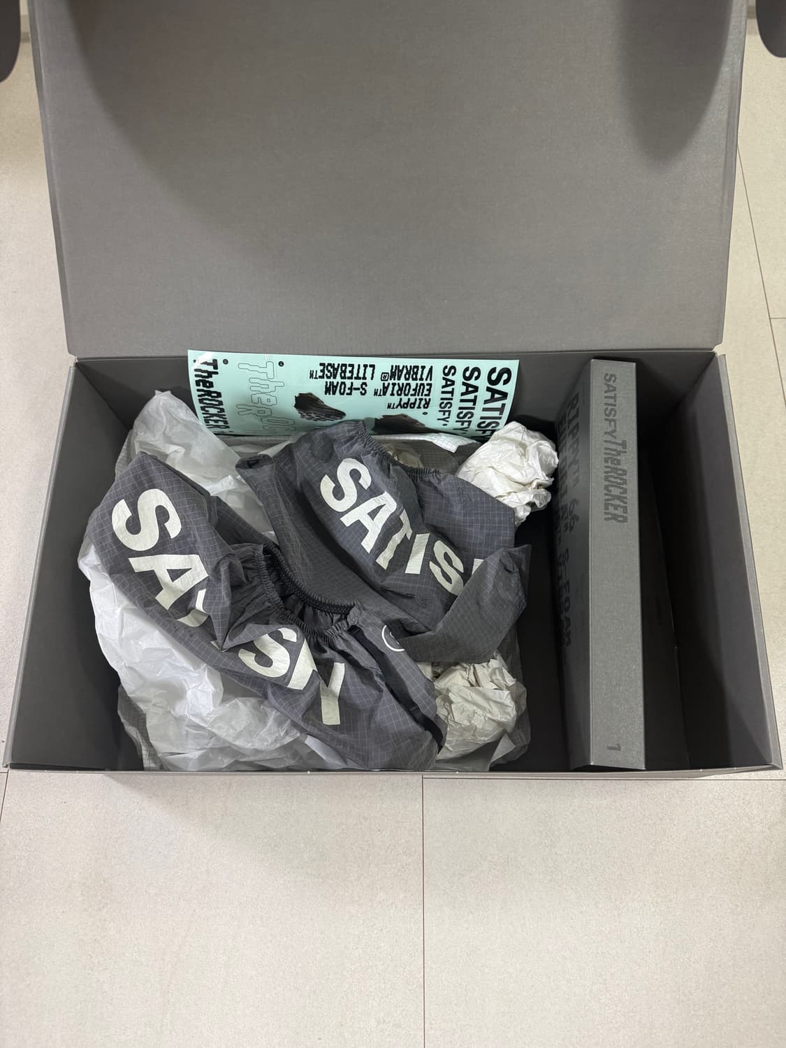 새티스파이 더라커 쉐도우 US 7.5 상품이미지6