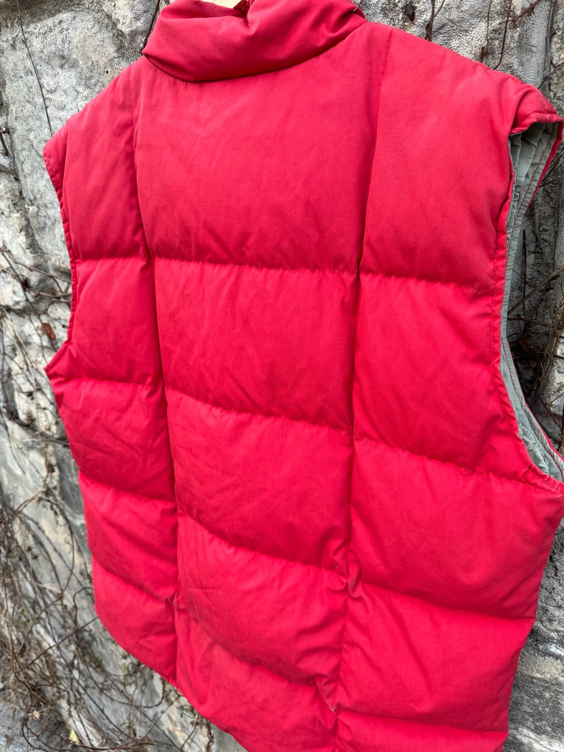 80s 에디바우어 빈티지 구스 다운 페이딩 레드 조끼 베스트 m 상품이미지5