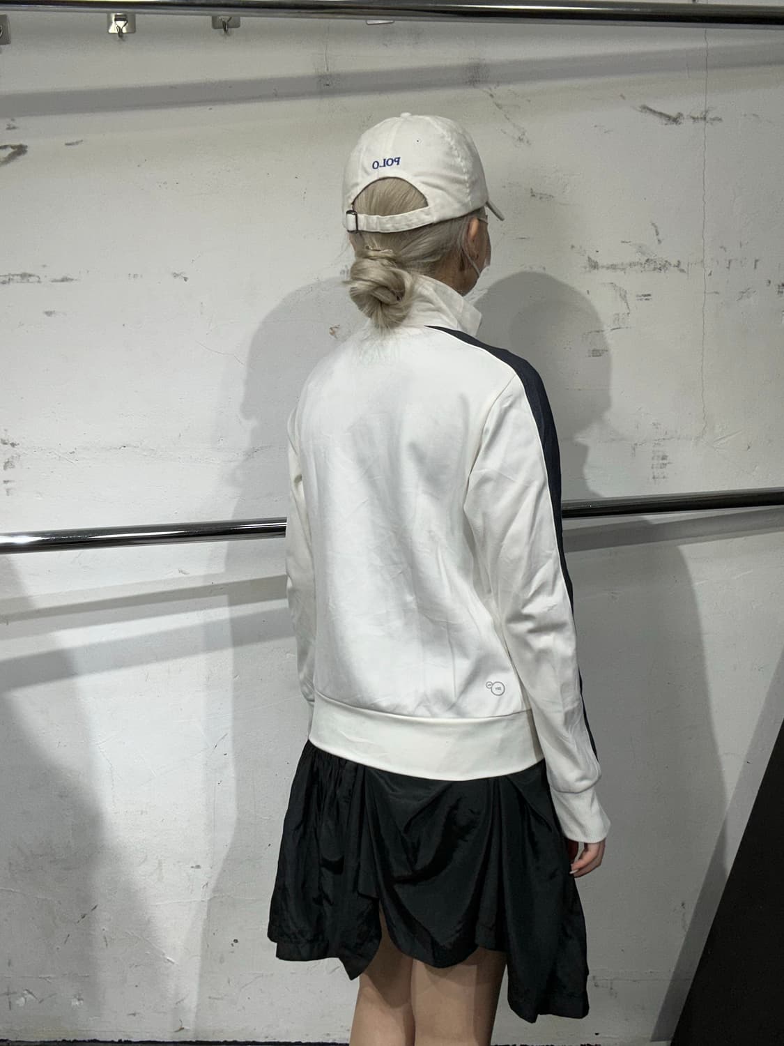 푸마 아이보리 소라 로고 딱붙핏 트랙탑 져지 S 상품이미지3