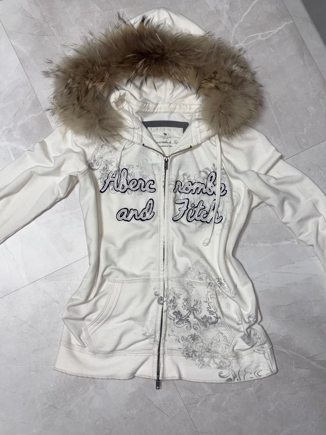 큐빈티지 아베크롬비 대장 울프죠 화이트 퍼 후드집업 페어리그런지y2k 상품이미지2