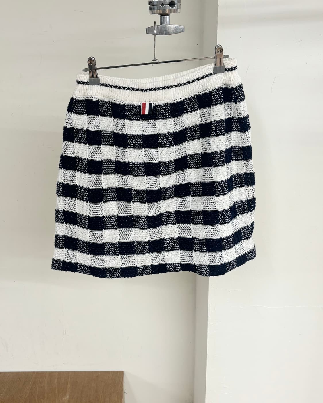 톰브라운 트위드 플리츠 스커트 상품이미지4