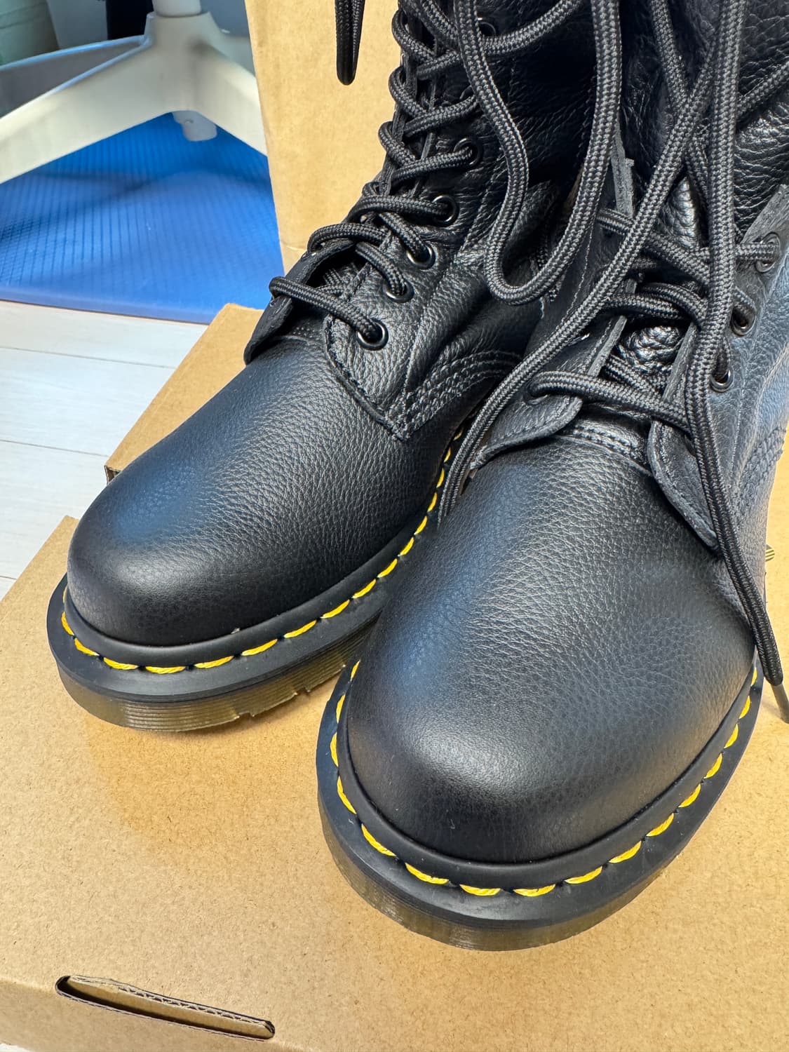 (미착용)닥터마틴 버지니아 14홀 워커 240mm 상품이미지6