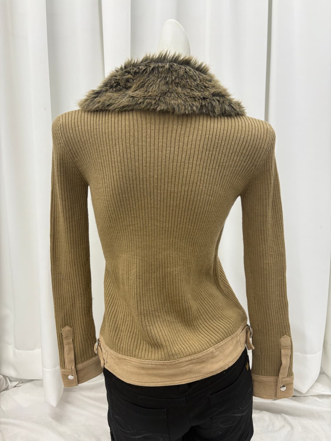 퍼니트 집업 상품이미지4