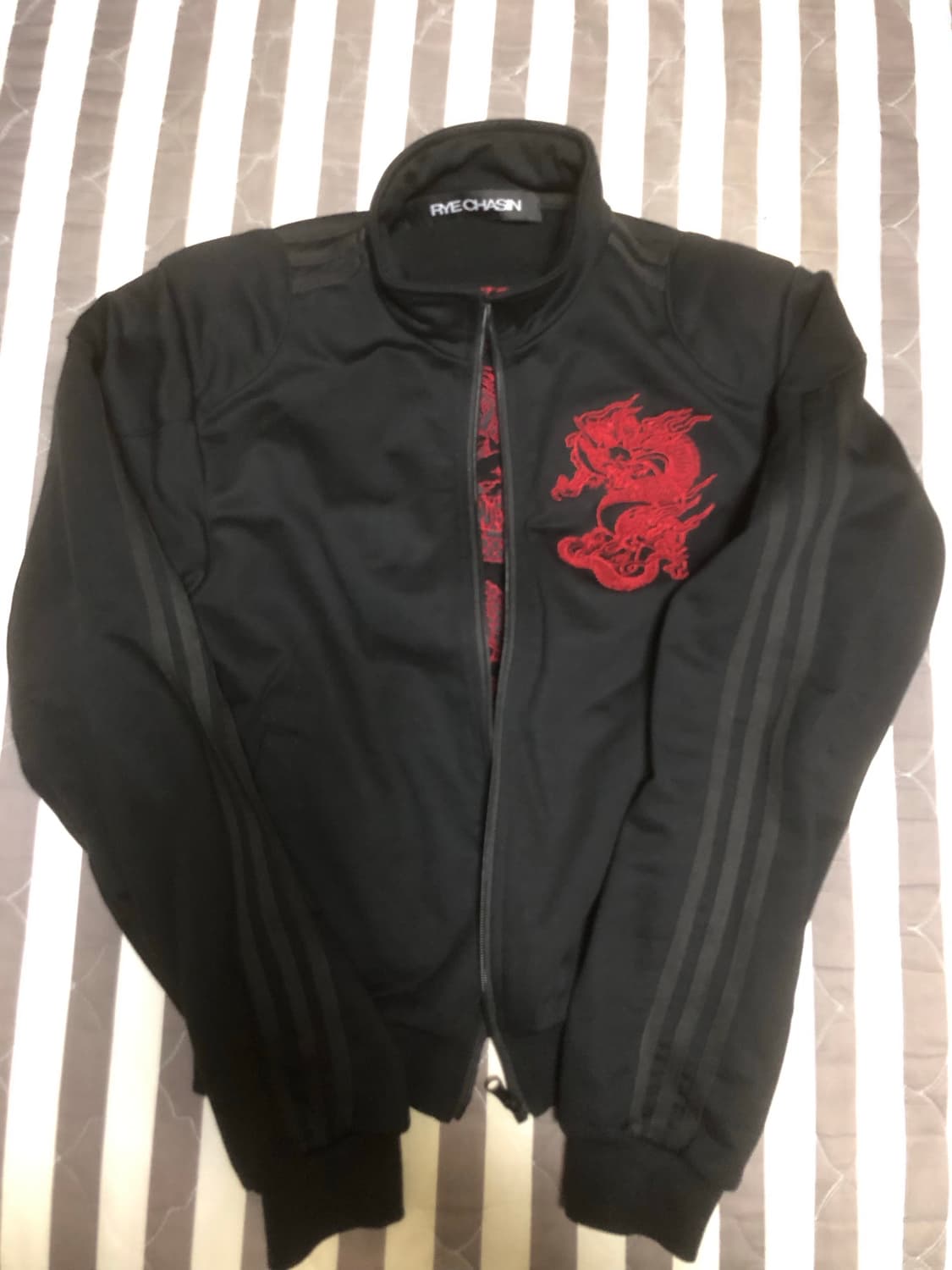 [M] rye chasin embroid 드래곤 트랙 자켓 상품이미지5