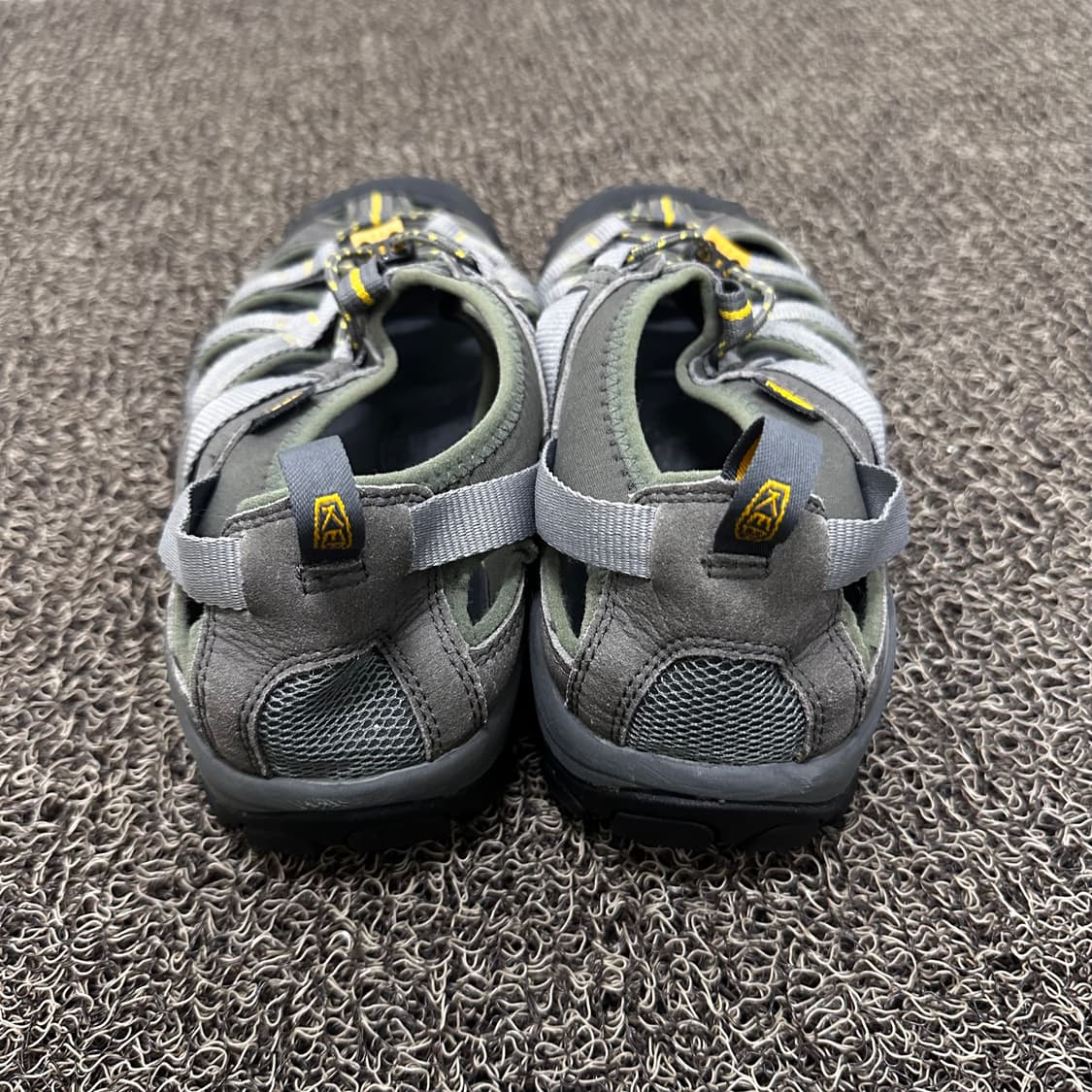 KEEN 킨 뉴포트 H2 샌들 회색 280사이즈 상품이미지4