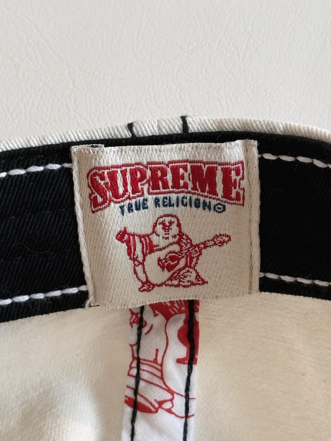 슈프림 x 트루릴리전 6패널 캡 화이트 상품이미지3