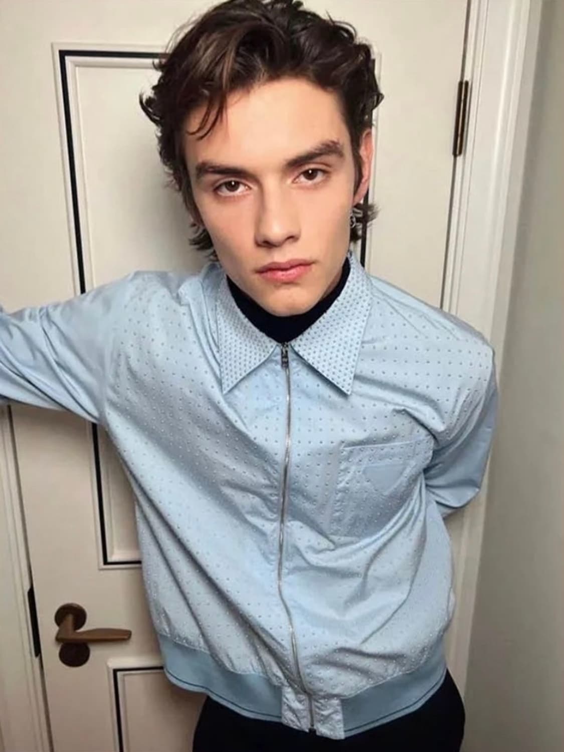 프라다 25FW 아플리케 코튼 셔츠 L 상품이미지1