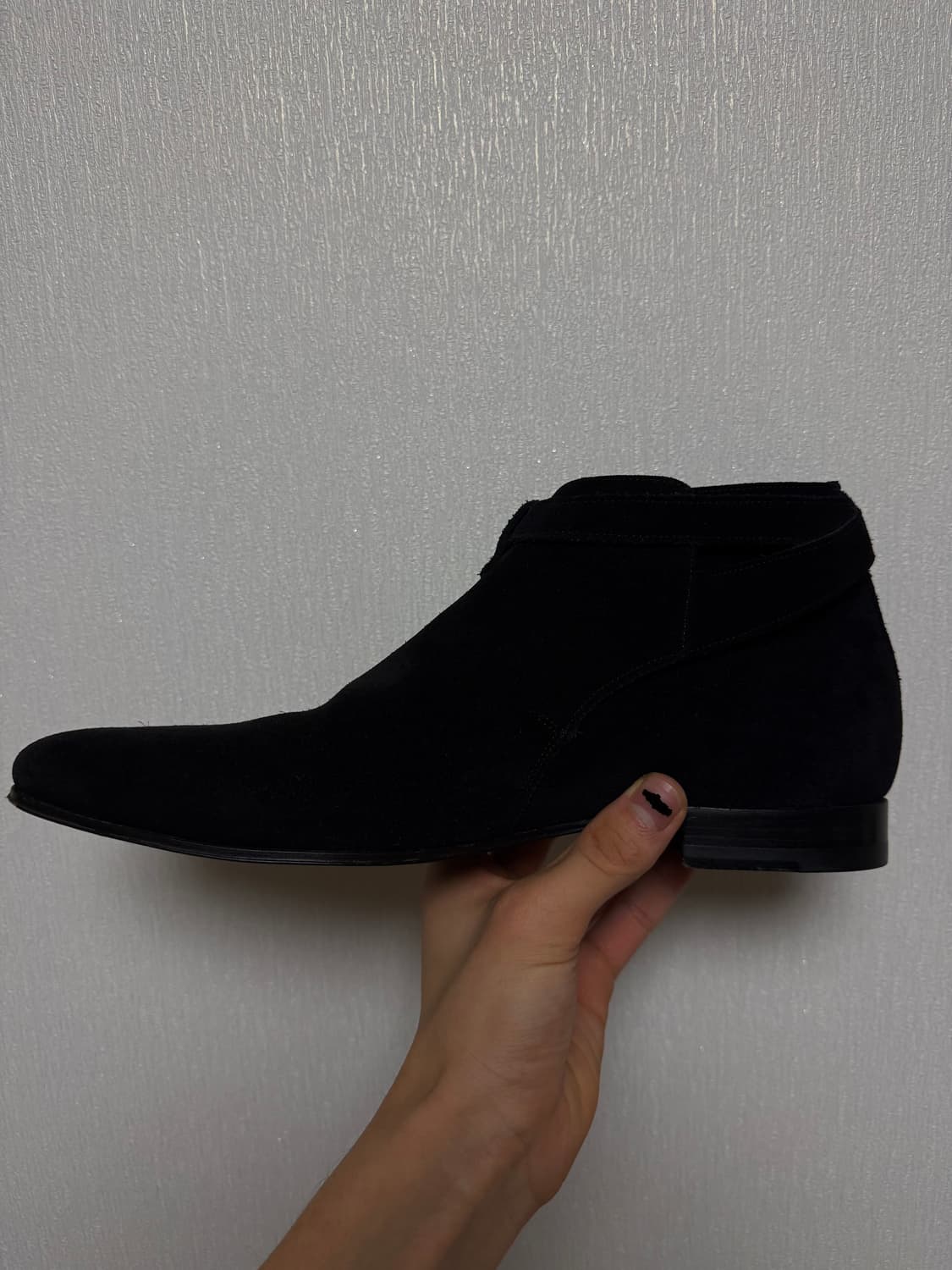 Saint Laurent 생로랑 블랙 스웨이드 은장버클 미드 부츠 상품이미지3