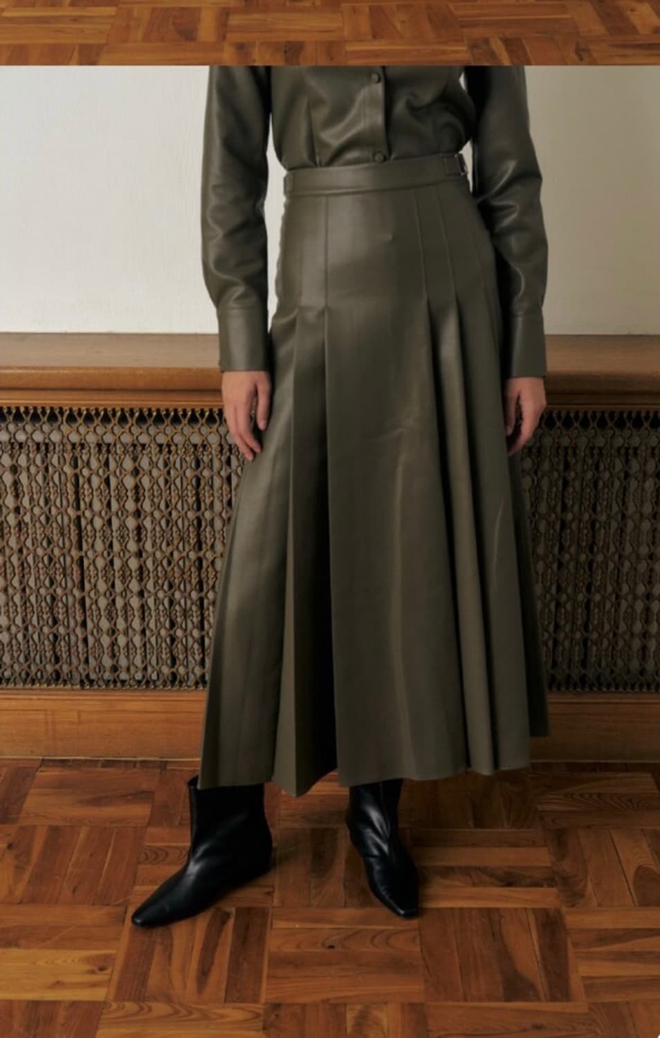KUME) FAUX LEATHER PLEATED LONG SKIRT L 상품이미지2