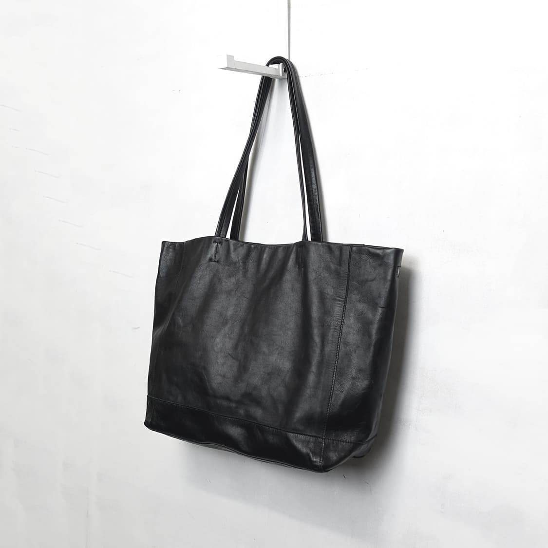 HARE 하레 리얼 카우 레더  소가죽 숄더 쇼퍼 백   상품이미지3