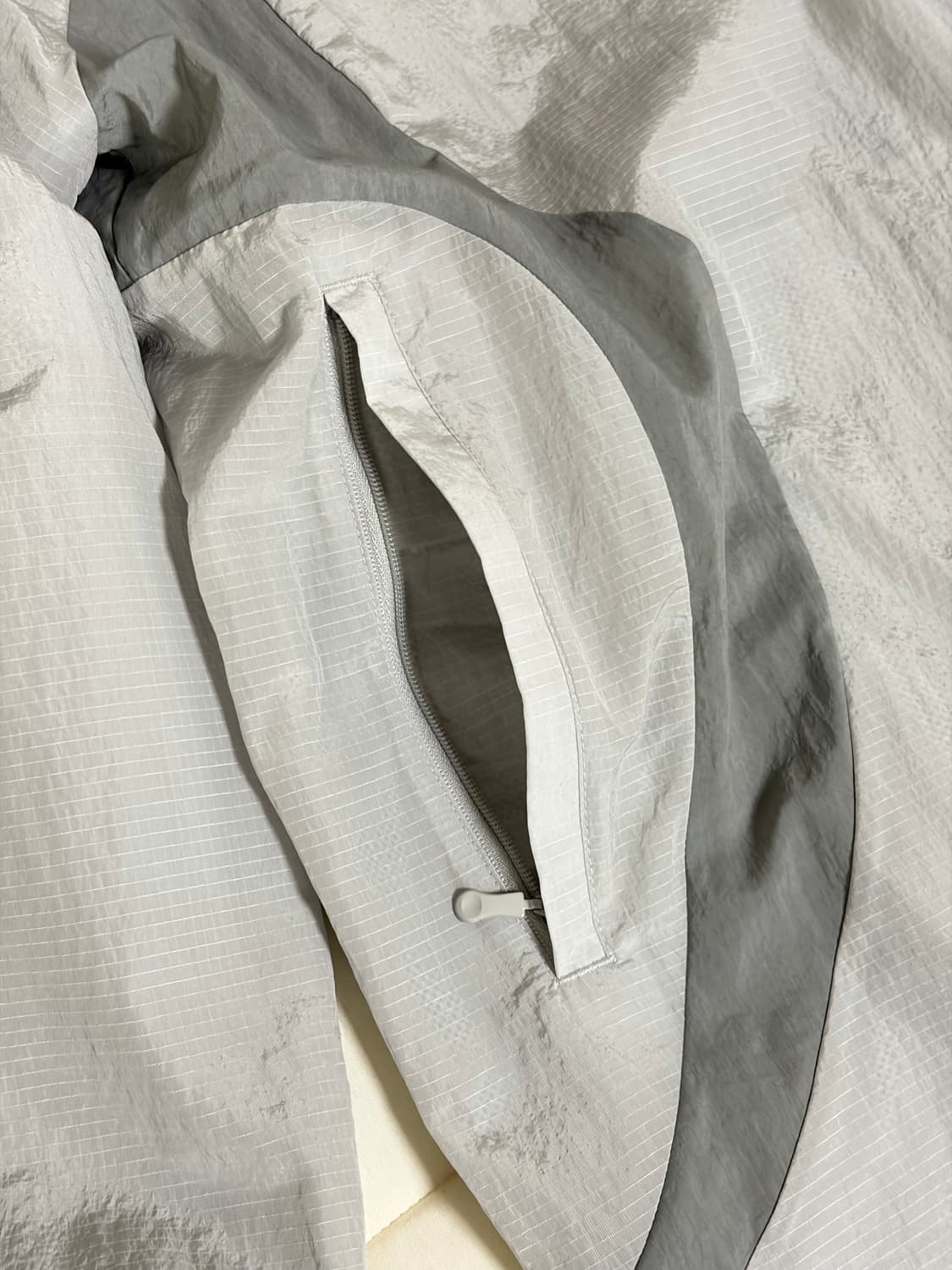 (새제품)아디다스 아디컬러2000s 우븐 트랙탑 그레이 L 상품이미지6