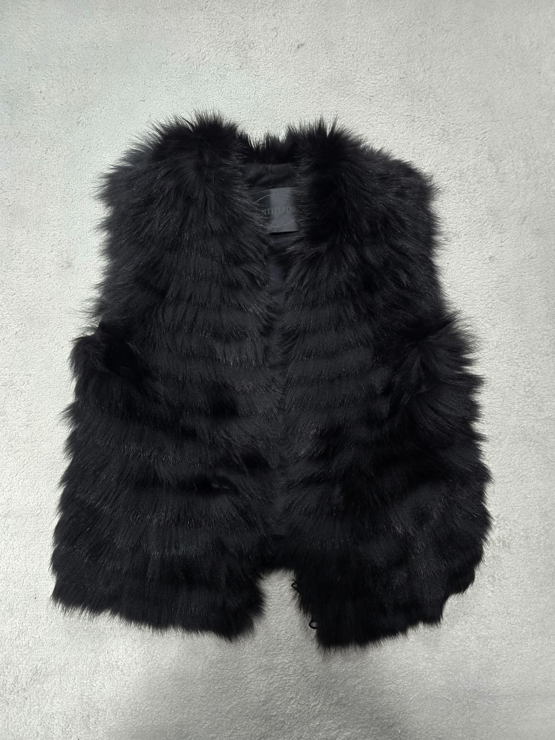 Untitled 블루폭스 베스트 블랙  상품이미지1