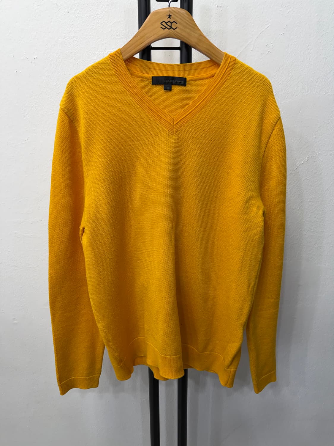 정품) 솔리드옴므 옐로우 브이넥 니트 48(100) 상품이미지1