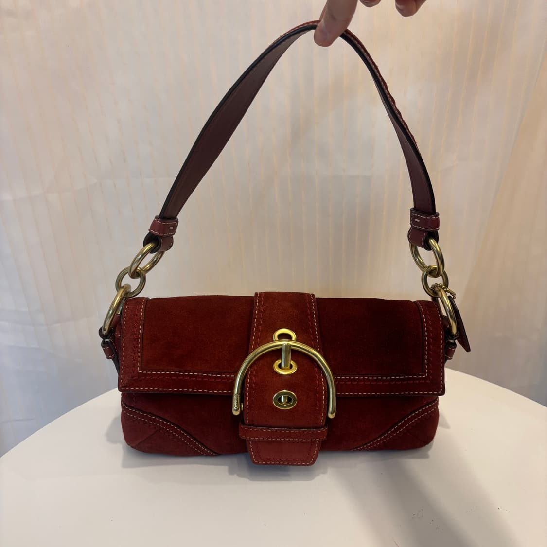 정품 코치 스웨이드 버클 숄더백     상품이미지1